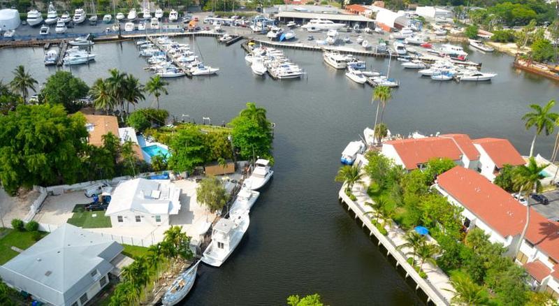 Appartamento Riviera Luxury Living At River Oaks Marina And Tower Miami Esterno foto