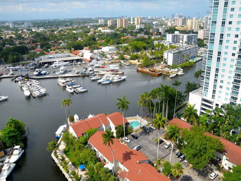 Appartamento Riviera Luxury Living At River Oaks Marina And Tower Miami Esterno foto