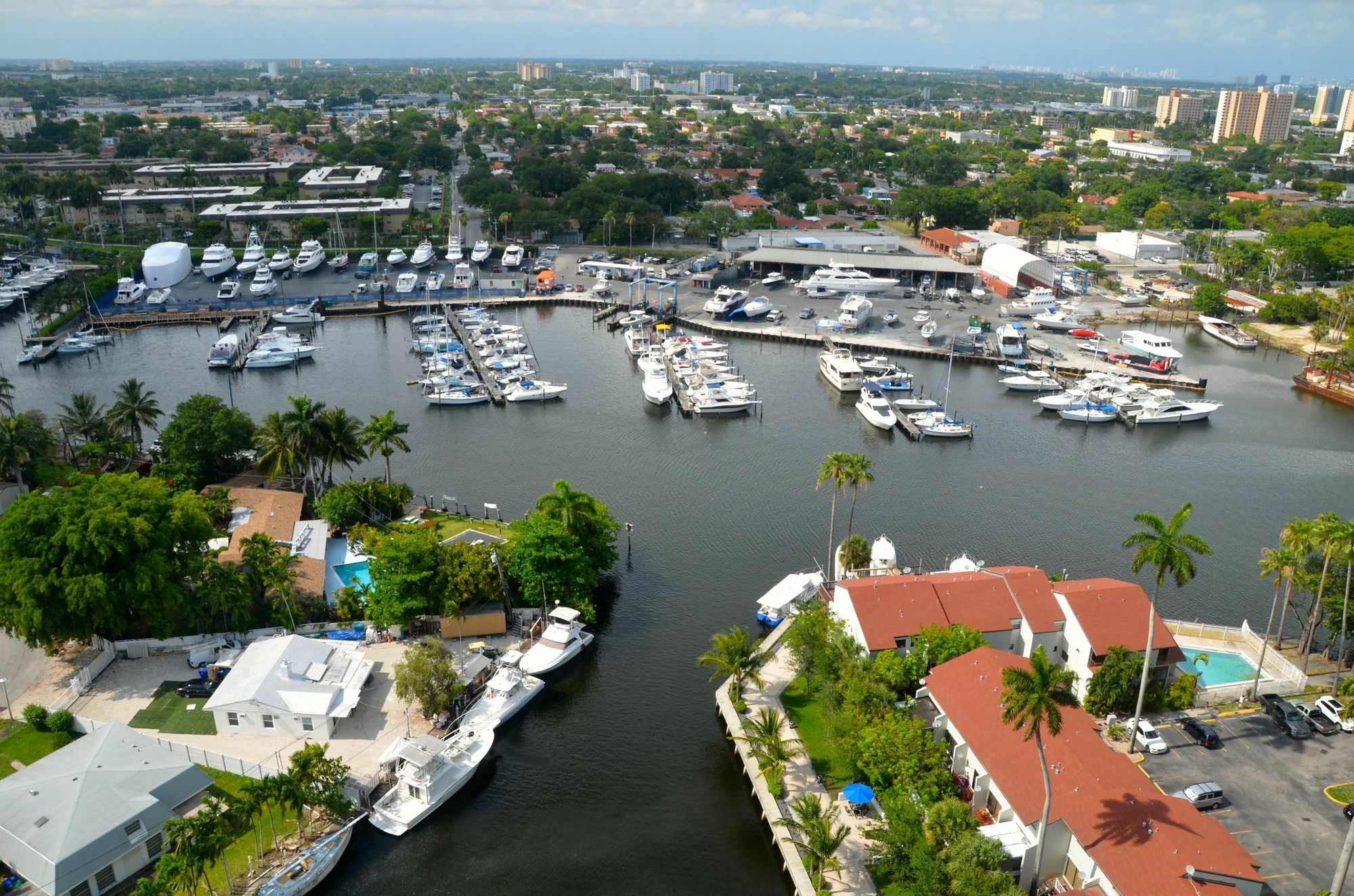 Appartamento Riviera Luxury Living At River Oaks Marina And Tower Miami Esterno foto